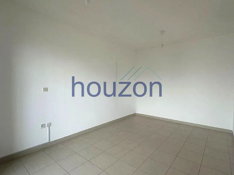 Spacious + Bright 2BR | Chiller Free | Vacant63769537281283114