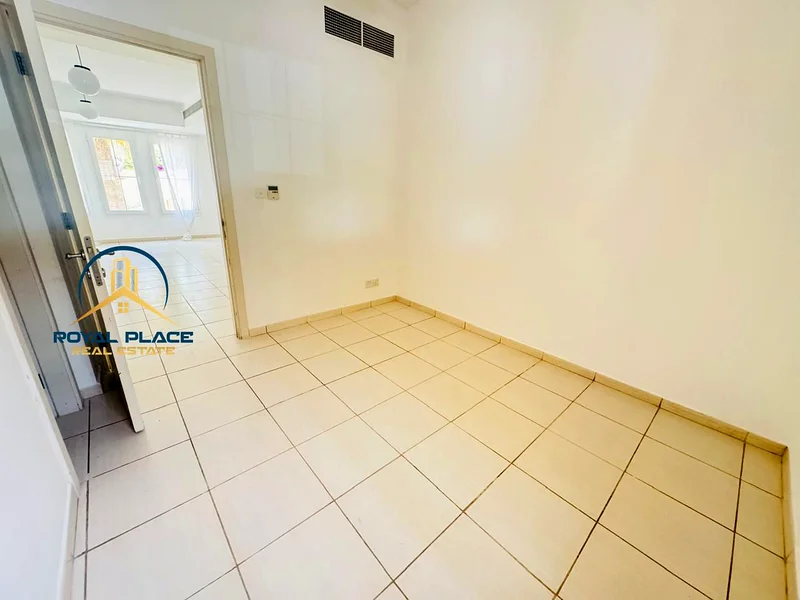 Available | Family Villa | Quiet Location63728818671107113