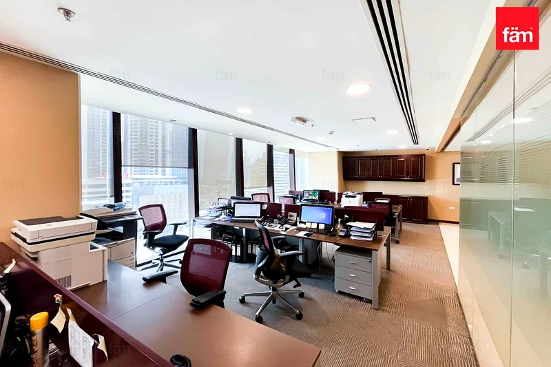 درجة A | تصميم كلاسيكي | موقع متميز63826174605186111