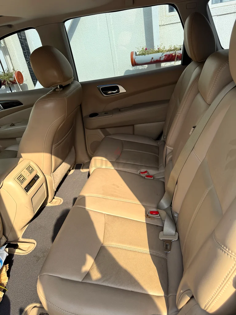 نيسان باثفايندر نموذج رقم 2 سنة 2015 4x4 SV63613131624065111