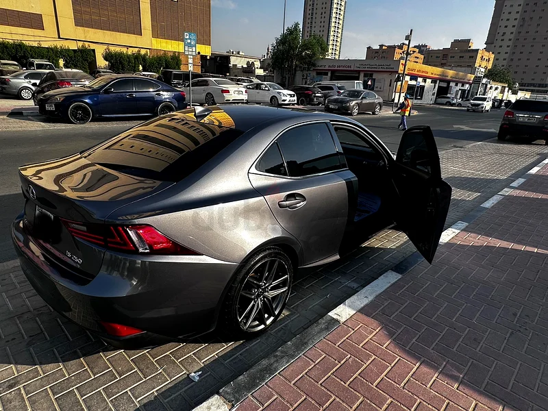 Lexus IS250 F Sport – 2014 (USA Specs)63612074093955111