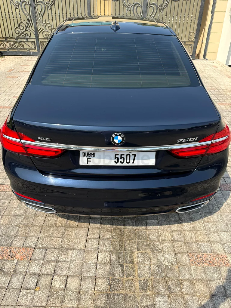BMW 7-Series 750i xDrive ( (Seller type - owner ) Badges - first owner.63612445676291114