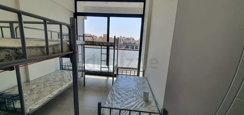 مساحة سرير للإيجار بالقرب من محطة مترو أبو بكر63797193476226110