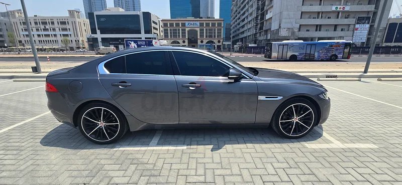 Jaguar XE 2016 Grey on Basket63613735390083112