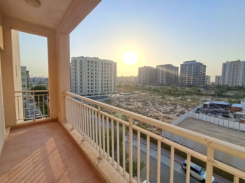 Spacious Layout | chiller free | 4 cheques63728635728130113