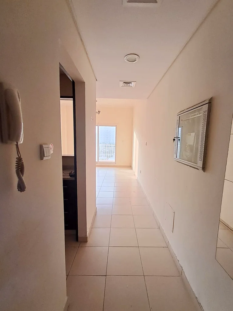 Spacious Layout | chiller free | 4 cheques63728635728130112