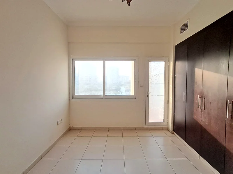 Spacious Layout | chiller free | 4 cheques63728635728130114