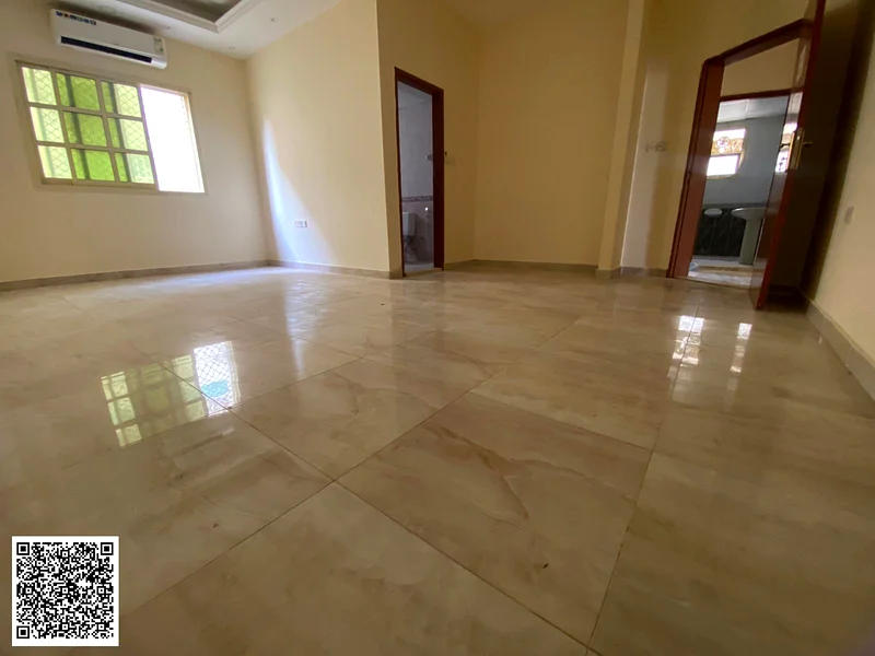 مبنى ملحق يحتوي على 3 غرف، وحمامين، ومطبخ، وتكييف منفصل، ومساحة جيدة، وموقع متميز بالقرب من جميع الخدمات، وسهولة الوصول إلى دبي والشارقة.63715769913219110