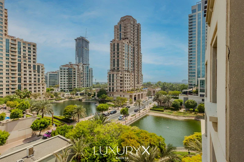 EXCLUSIVE | RENTED | LAKE VIEW | TRAVO63921390401921110