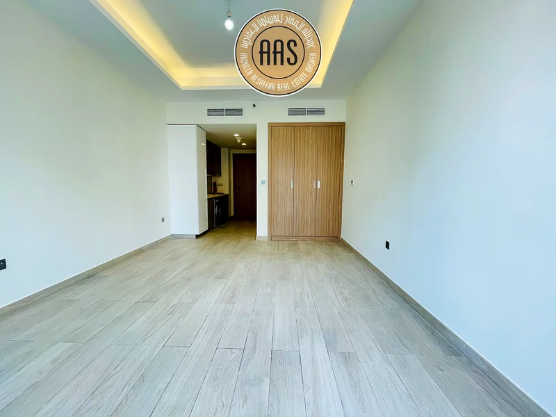 Huge layout | Pool View | Chiller Free | Luxury63800933736193113