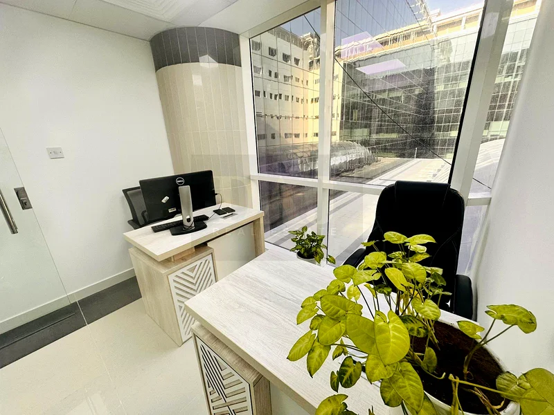 Designed for Your Success: Modern Office Spaces with Free Utilities63618207793538114