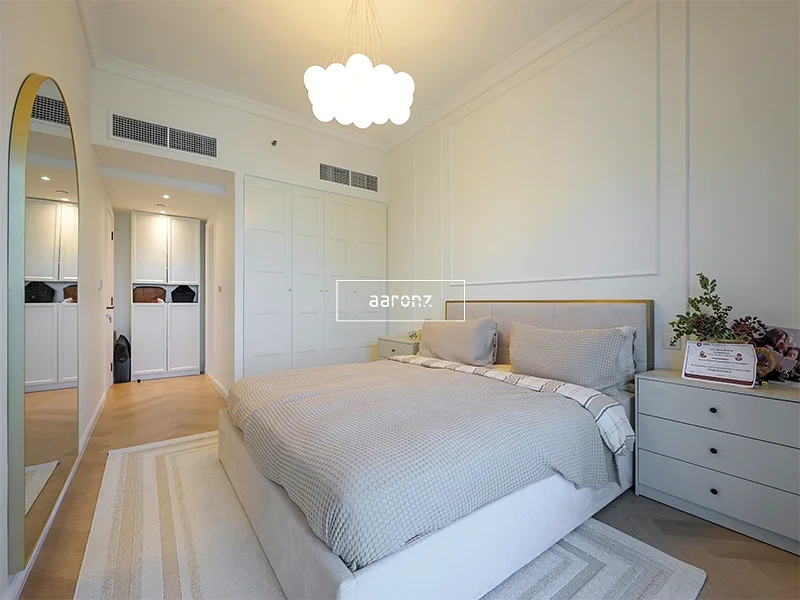 Fully Upgraded | Near to Metro | Full Lake View63988330294787114