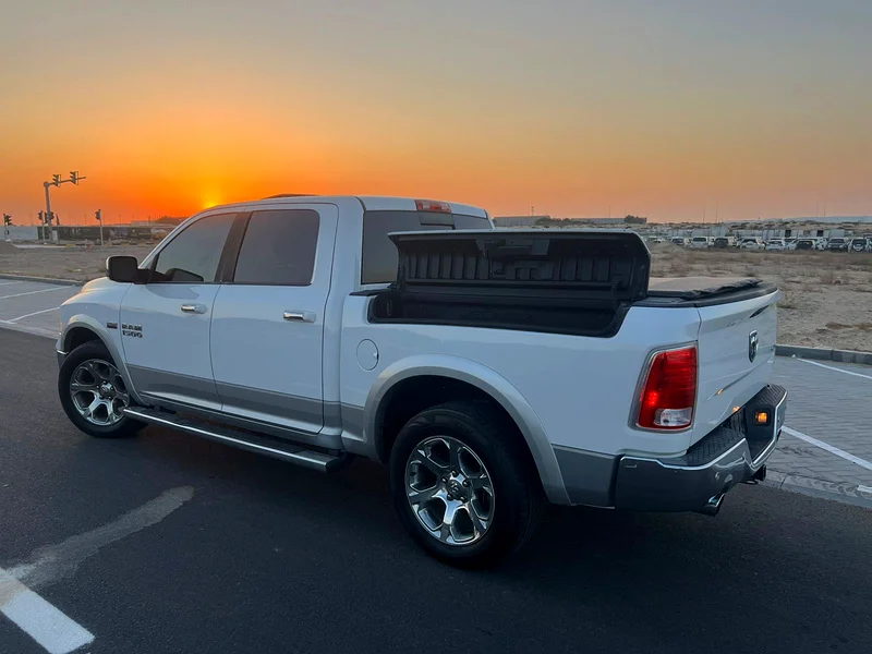 Dodge Ram 5.7 Rebel 1500 4x4 5.7L Hemi V-8 GCC دودج رام خليجي فتحة سقف63612063016449114