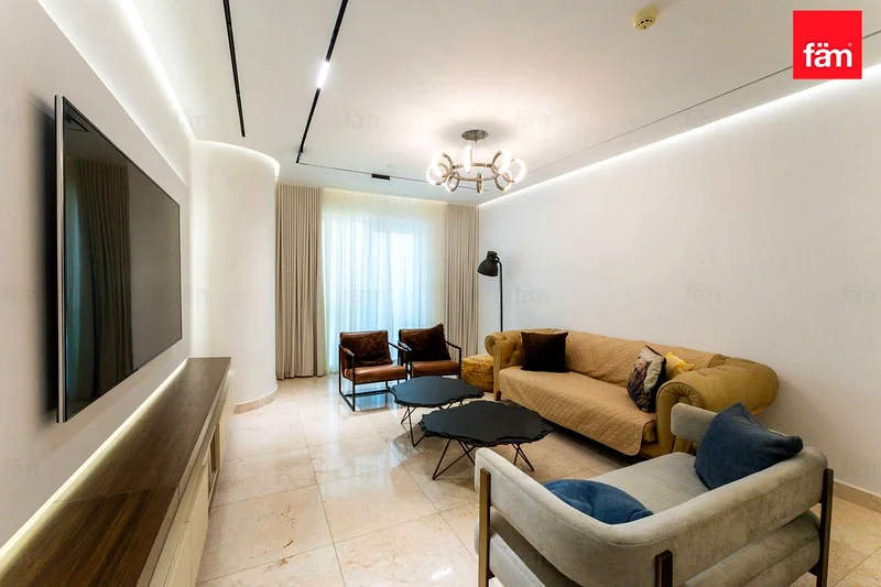 شقة مُحدّثة بالكامل ومفروشة مع موقفين للسيارات63790447209987111