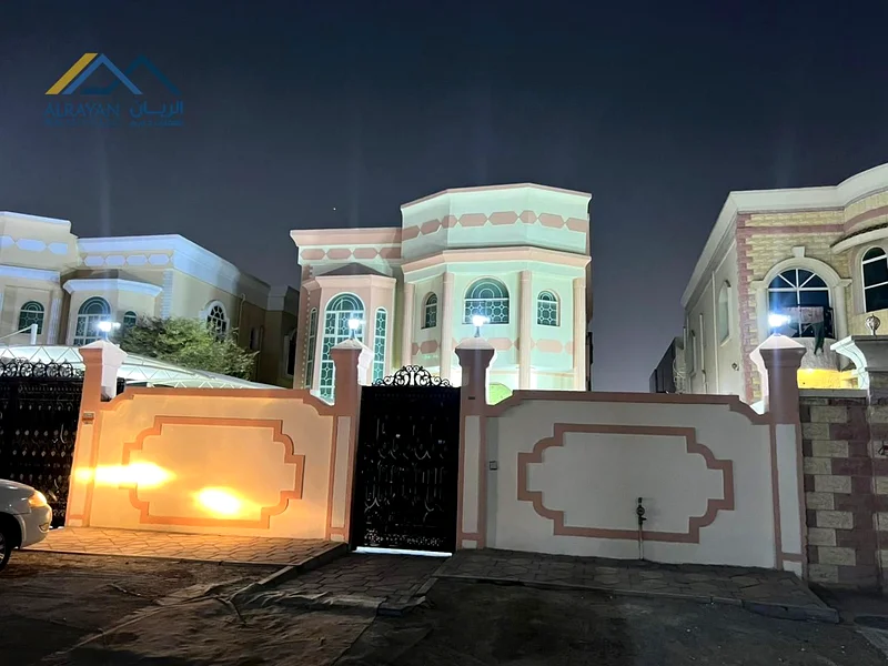 بما في ذلك الكهرباء والماء وتكييف الهواء، المساحة 5000 قدم63879536572547113