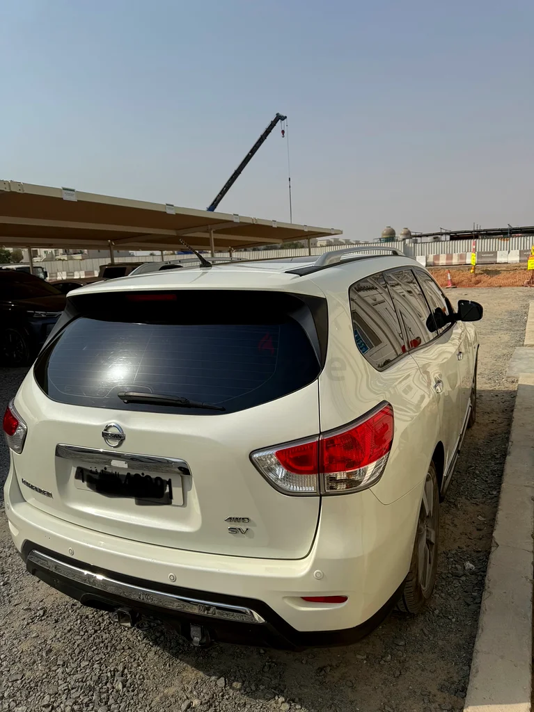 نيسان باثفايندر نموذج رقم 2 سنة 2015 4x4 SV63613131624065113