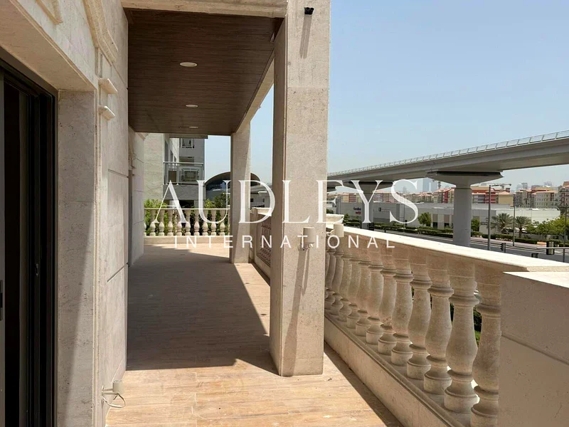 جديد بالكامل | شاغر | شرفة تراس على شكل حرف L63763098384769111
