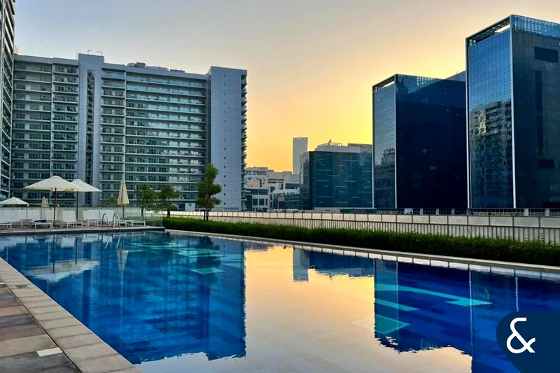 Furnished One Bed | Available OCT 25th63792669902083112