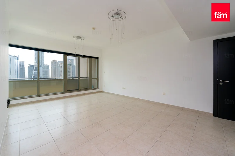 Vacant | Spacious | Unfurnished | Corner Unit63775122904705111