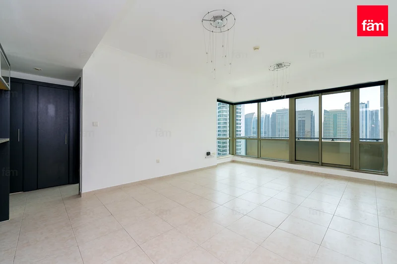 Vacant | Spacious | Unfurnished | Corner Unit63775122904705114