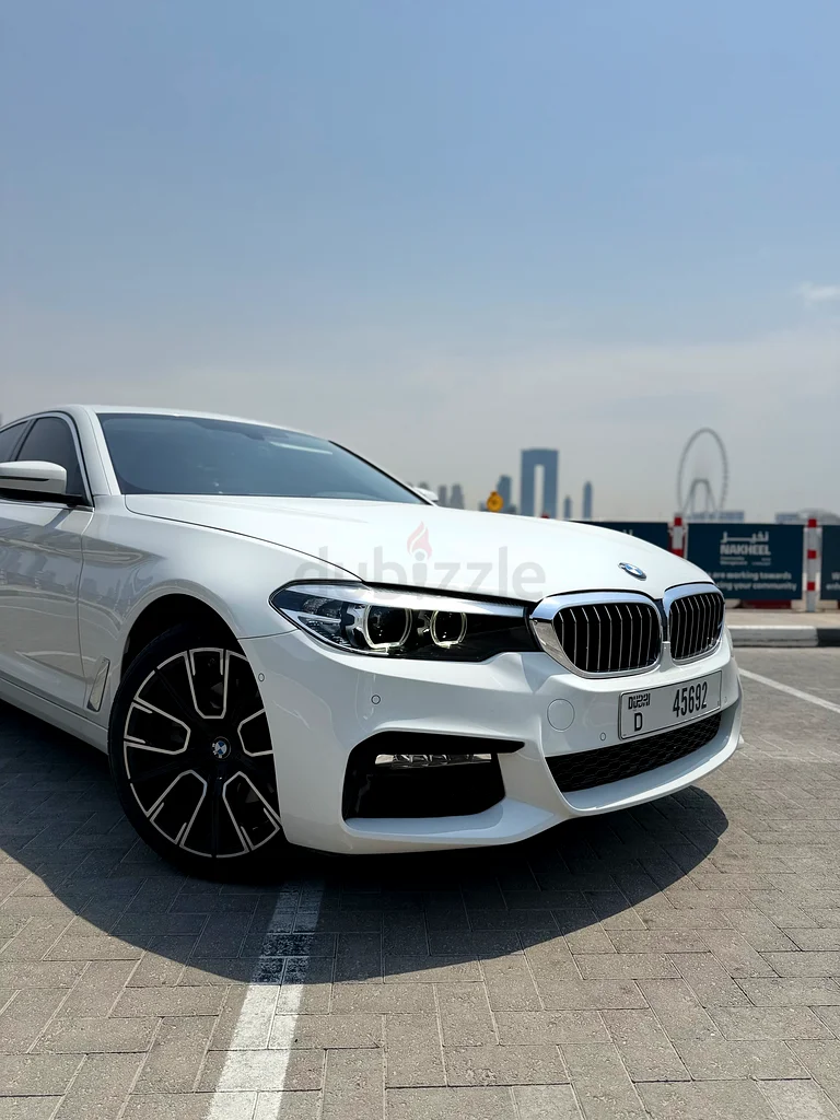 2020 BMW 520i GCC M-package63612445245953112