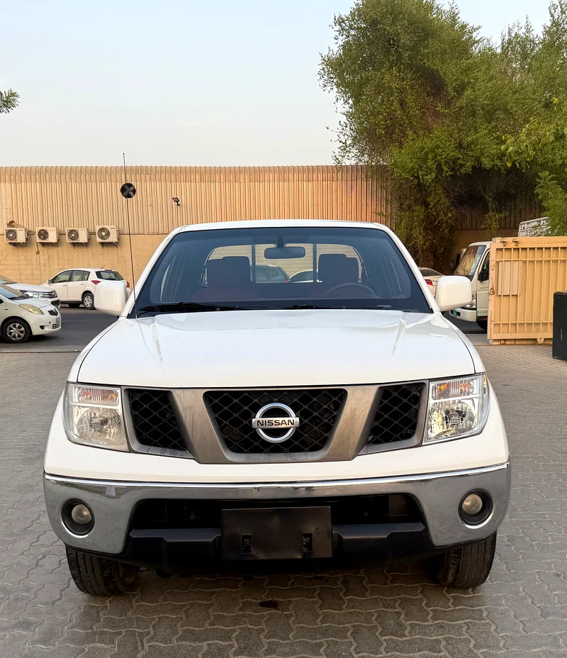 Nissan navara pickup. Model 2015 gcc . Double cabine.Full automatic. Excellent condition.63613131972097113
