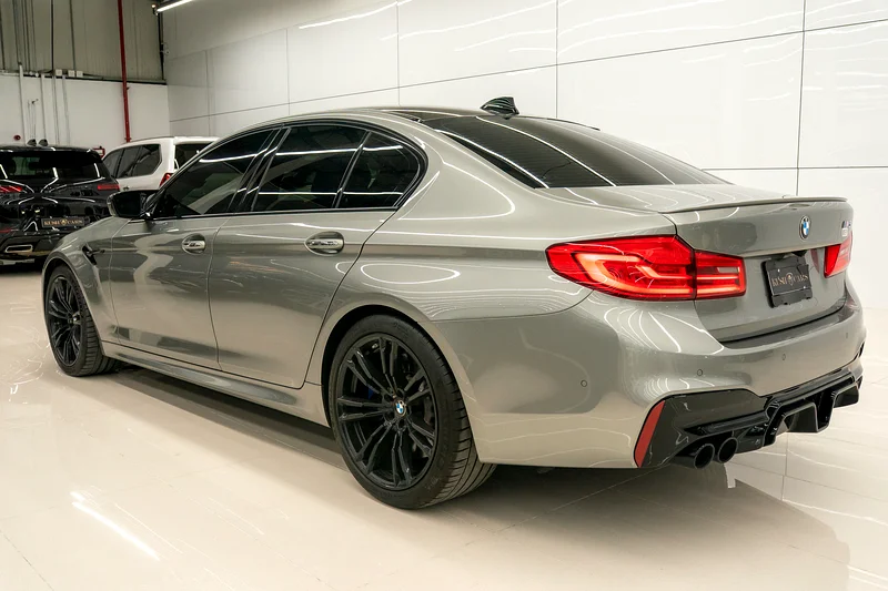 BMW - M5 2018 MODEL - FRESH AMERICAN SPECS EXCELLENT CONDITION63612092099201114