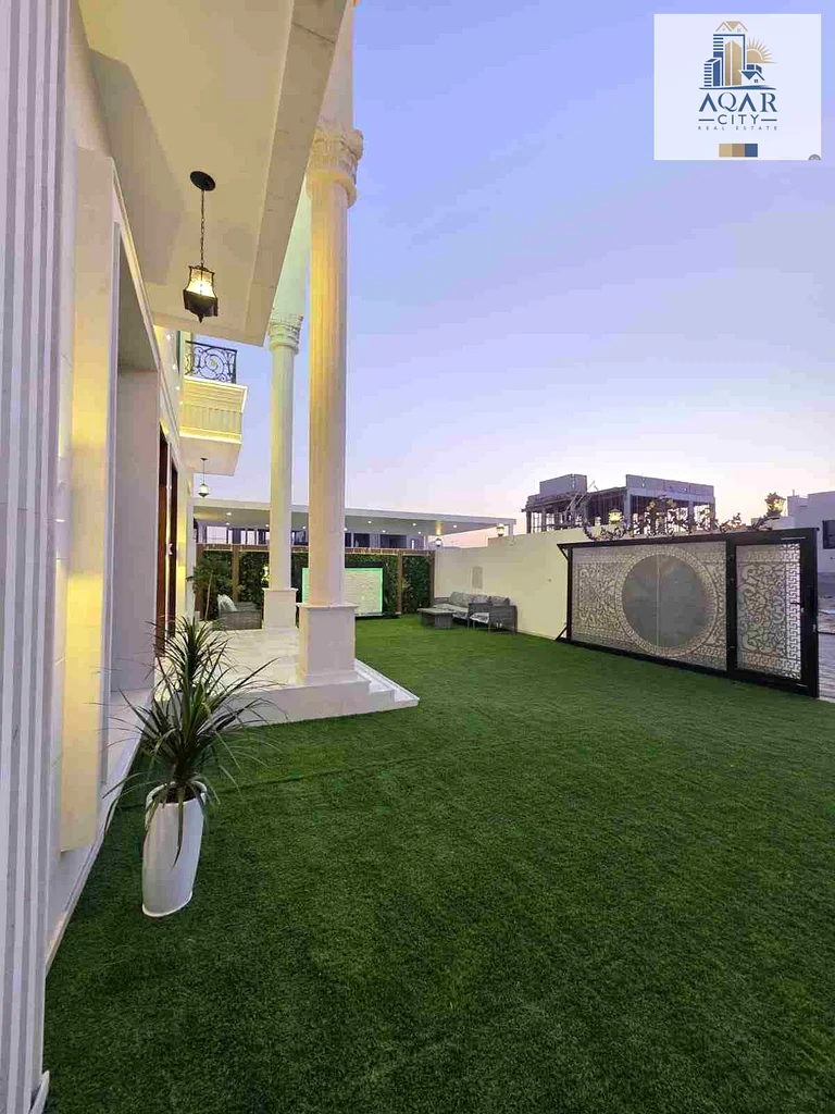 ** Strategic location near all services **  
  🔹 ** Ease of access to the main roads ** (for all services)  
  🔹 ** A quiet and family neighborhood provides privacy and comfort **63903506682882113