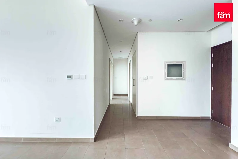 Vacant | Moder Living | Chiller Free63816673338881114