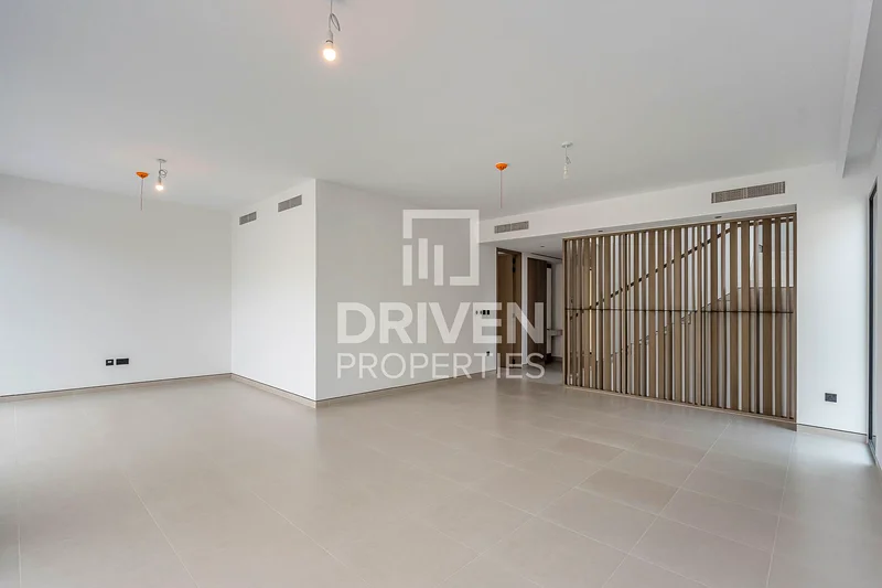 Options Available | Internal Unit | Prime Location63734258060419111