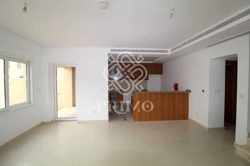 غير مفروش | 3 غرف نوم + غرفة خادمة | جاهز للانتقال الفوري63725465171330113