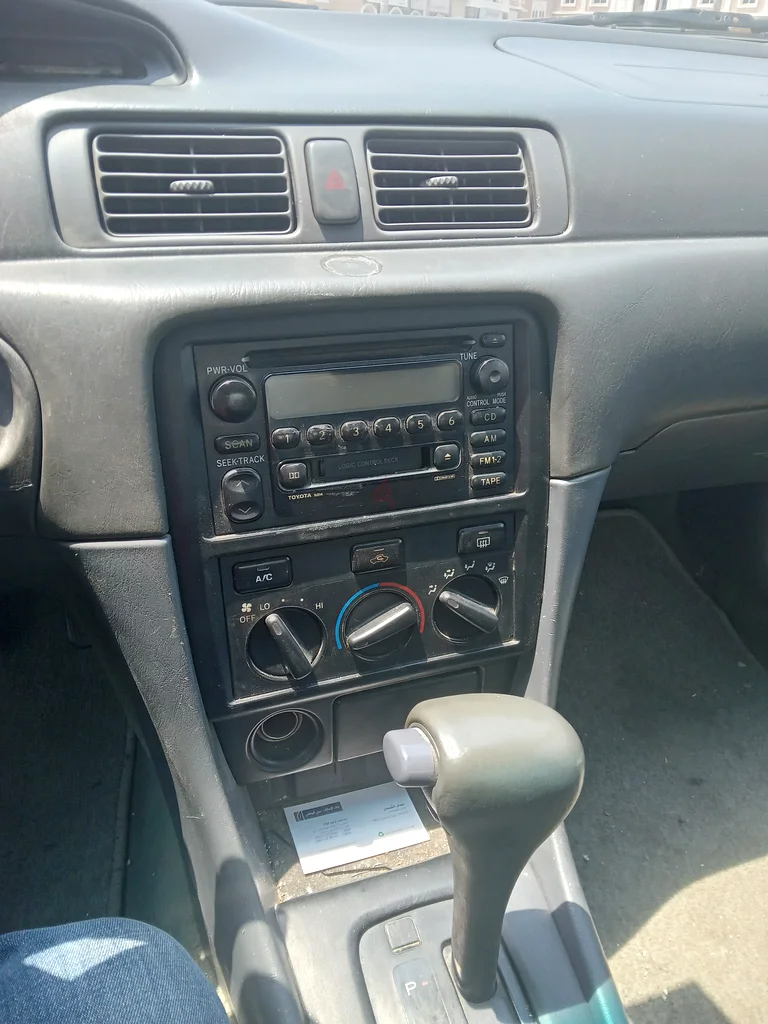 تويوتا كامري بحالة جيدة63613132331010114
