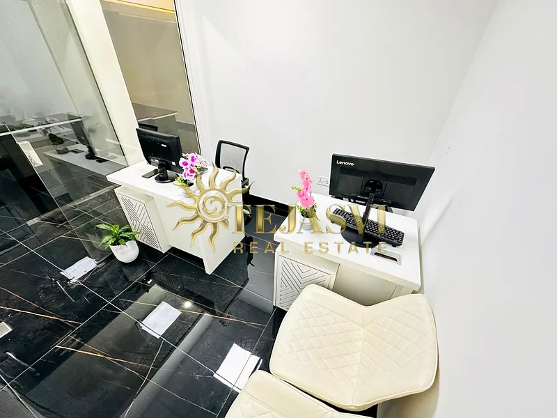 ارفع من مستوى عملك مع مكتب مفروش بالكامل63619848945794111