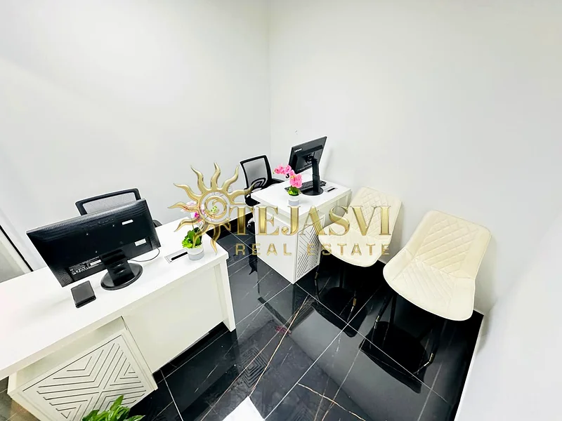 ارفع من مستوى عملك مع مكتب مفروش بالكامل63619848945794114