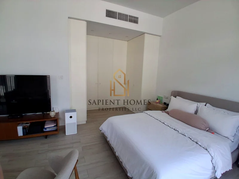 Spacious Layout | Fully Furnished | Direct Pool Access63781417119747111