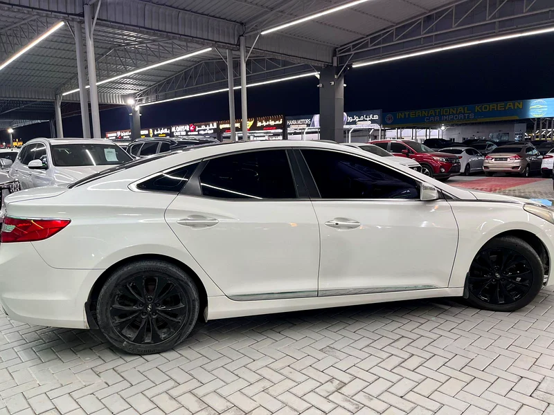 Hyundai Azera 2012 - GCC Specs63612083807362113