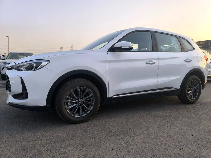 MG ZS New Shape Engine 1.5L Standard Option GCC Specs 2025 Model Brand New63612057651075113
