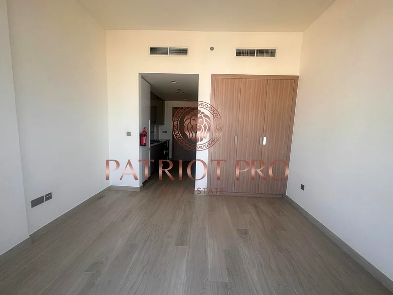 منظر أنيق وذكي على برج خليفة احجز الآن63801896710787110