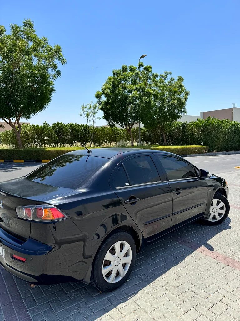 Mitsubishi Lancer 2016 2.063612068001025114