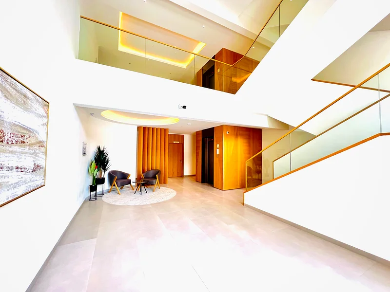 LUXURY ONE BEDROOM WITH BALCONY GARDEN VIEW CLOSE TO SCHOOLS63725277108994111
