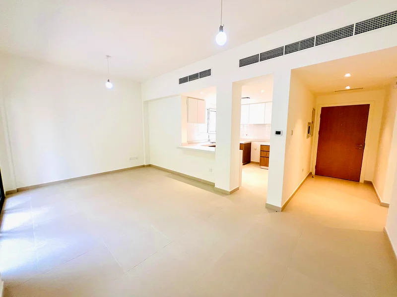 LUXURY ONE BEDROOM WITH BALCONY GARDEN VIEW CLOSE TO SCHOOLS63725277108994114