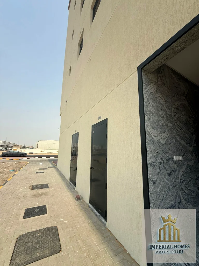 شقق سكنية للإيجار في الجرف، عجمان | موقع استراتيجي على الشارع الرئيسي63712684323203111