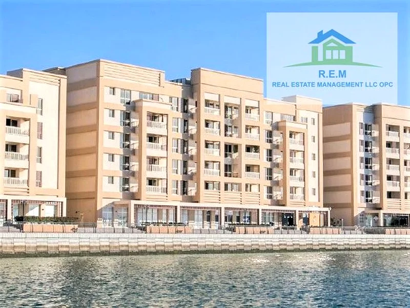 شقة مكونة من غرفتي نوم واجهتها على البحيرة - طابق عالي قادمة قريبًا63813839428738111