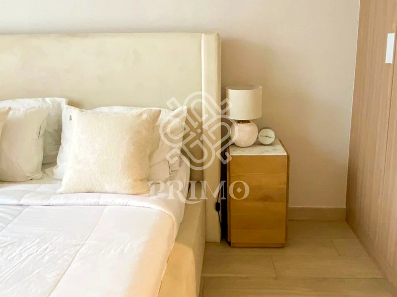 Elegant Studio | Community View | Available Now63801347592834114