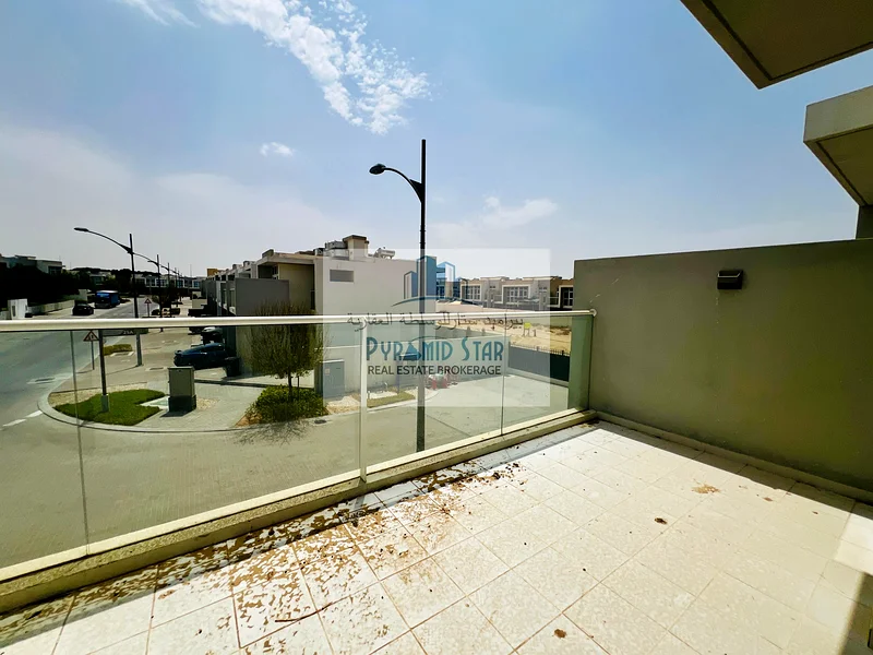 Family Home in Mimosa | 3BR Townhouse with Garden | Single Row | AED 1.525M64002890718466112