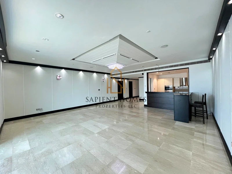 Vacant ! Beach Access ! Marina View ! Private Garage64007086792067110