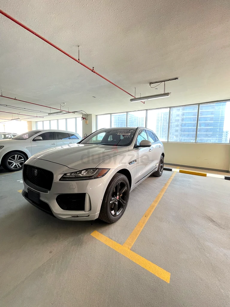 2017 جاكوار F-PACE R-SPORT 35t 4DR AWD63613735682562111