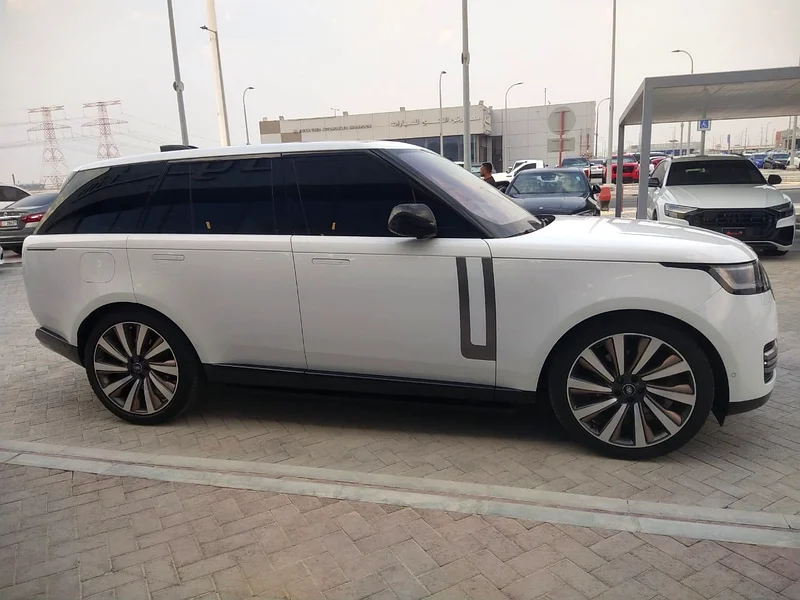 2023 V6 GCC HSE63612090163843112