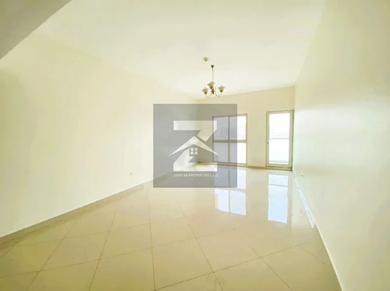 شاغرة | بالقرب من مول سيليكون سنترال | مبنى بدون تبريد مركزي63746698935811110