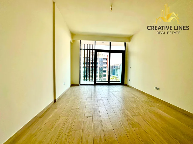 Specious studio apartment!! Amazing offer!! Partial boulevard view!!63800933749762112